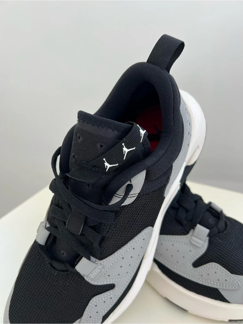 Nike Jordan Air Cadence Black & Gray Men's Casual Athletic Sneakers 7.5